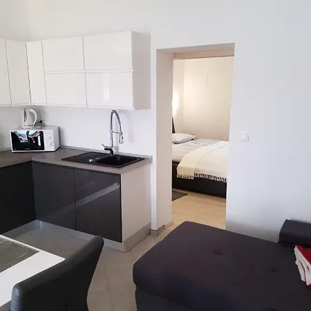 Appartement Roko Kolinda 1 *